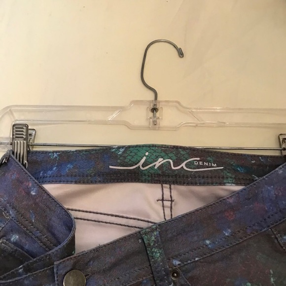 10, INC Patterned Pants Jeans Style Dye Splattered - Picture 8 of 10